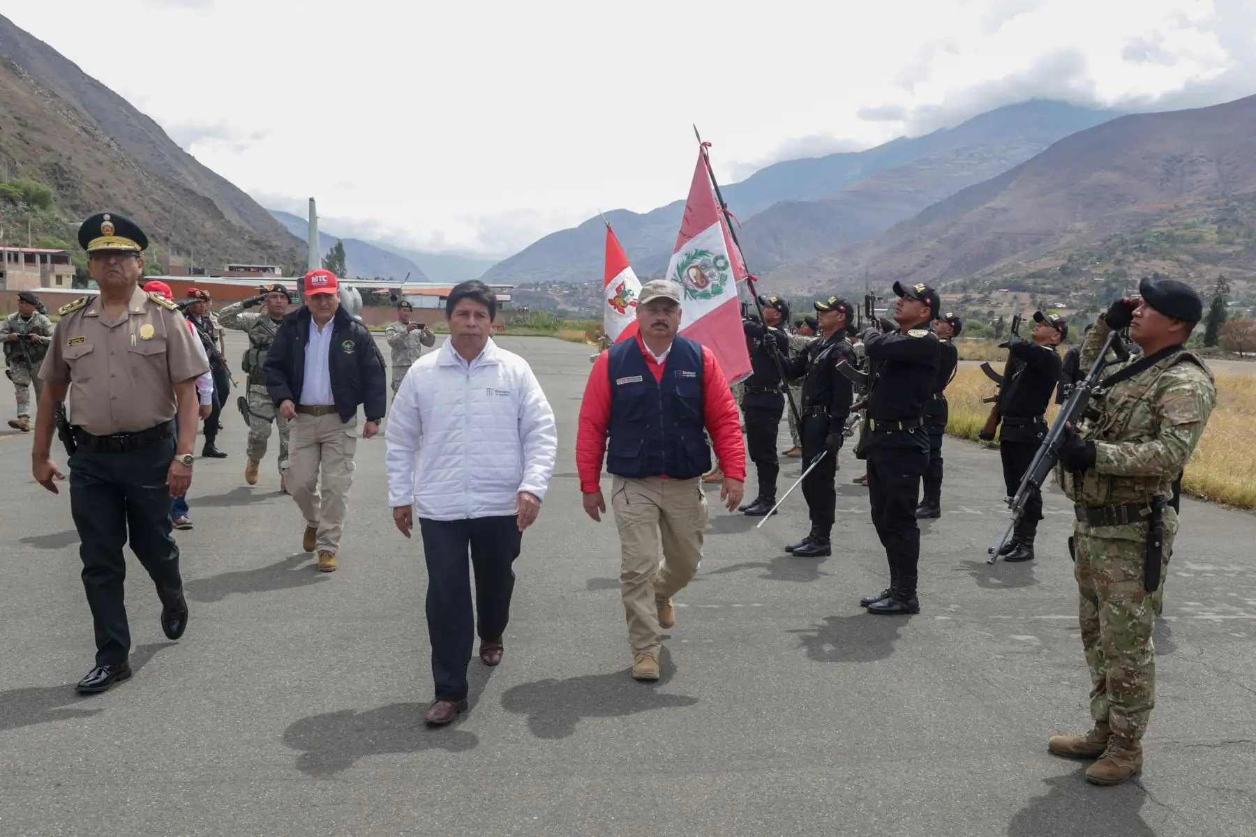 Presidente de la República Pedro Castillo llegó a Huánuco en el marco de su desplazamiento a la región de Pasco para realizar actividades de trabajo.

Foto: ANDINA/Prensa Presidencia