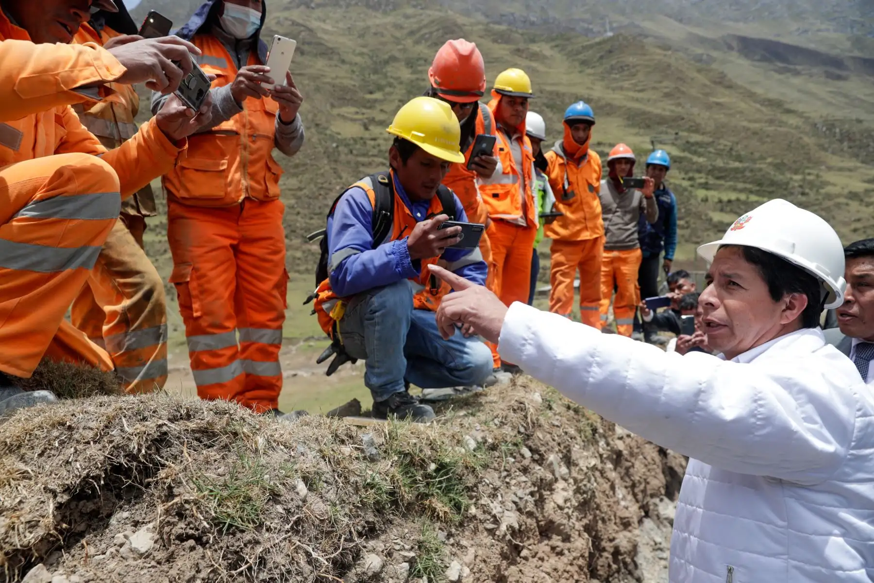 El presidente de la República, Pedro Castillo Terrones, supervisó el Tramo 2 de la carretera Oyón- Ambo, en la región Pasco. Foto: ANDINA/Prensa Presidencia