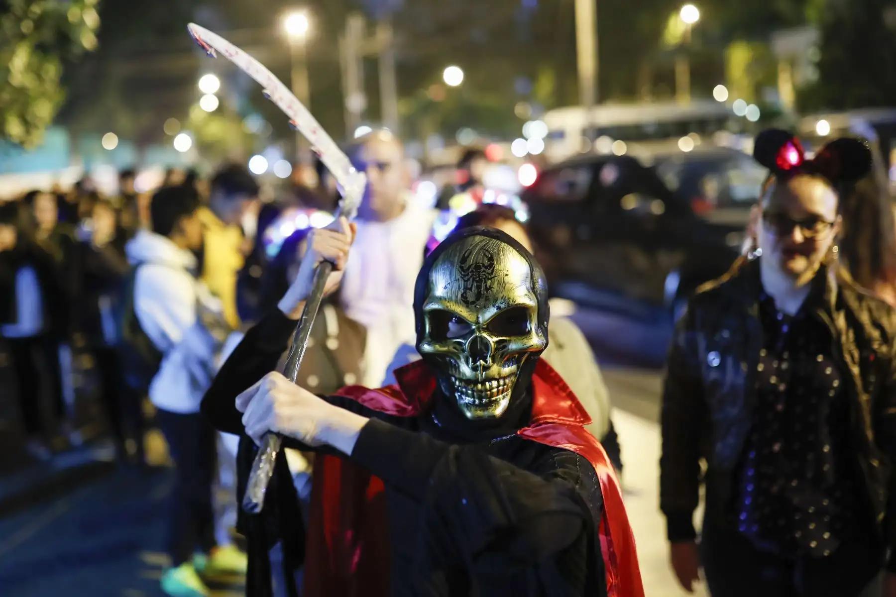 Cientos de personas gozan del escalofriante Circuito del Terror que ofrece nuevamente el Circuito Mágico del Agua por Halloween desde el 20 de octubre hasta el 1 de noviembre de 2022. Foto: ANDINA/Renato Pajuelo