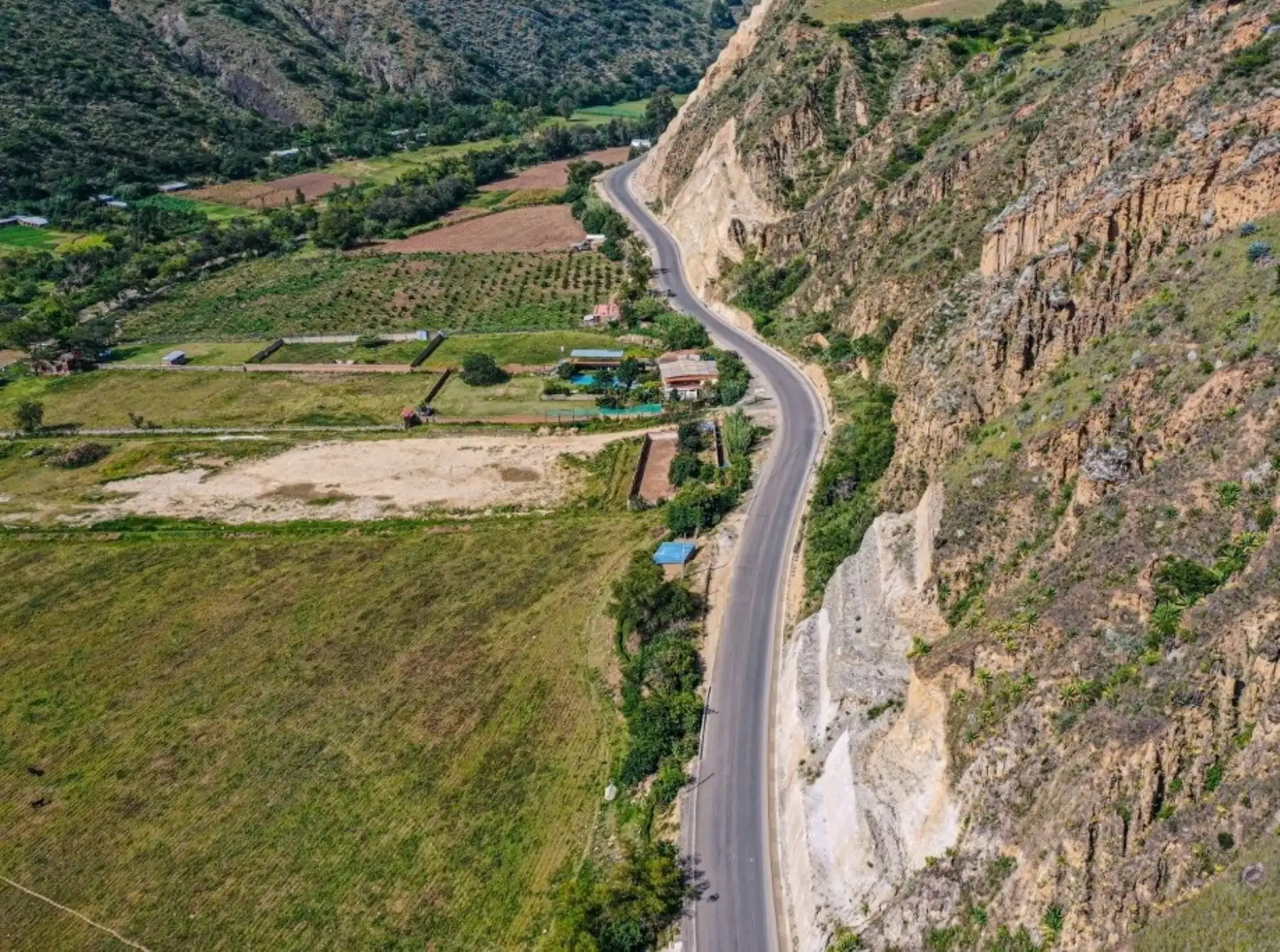 La infraestructura vial y de conexión es fundamental para el desarrollo económico del país.  ANDINA/Difusión