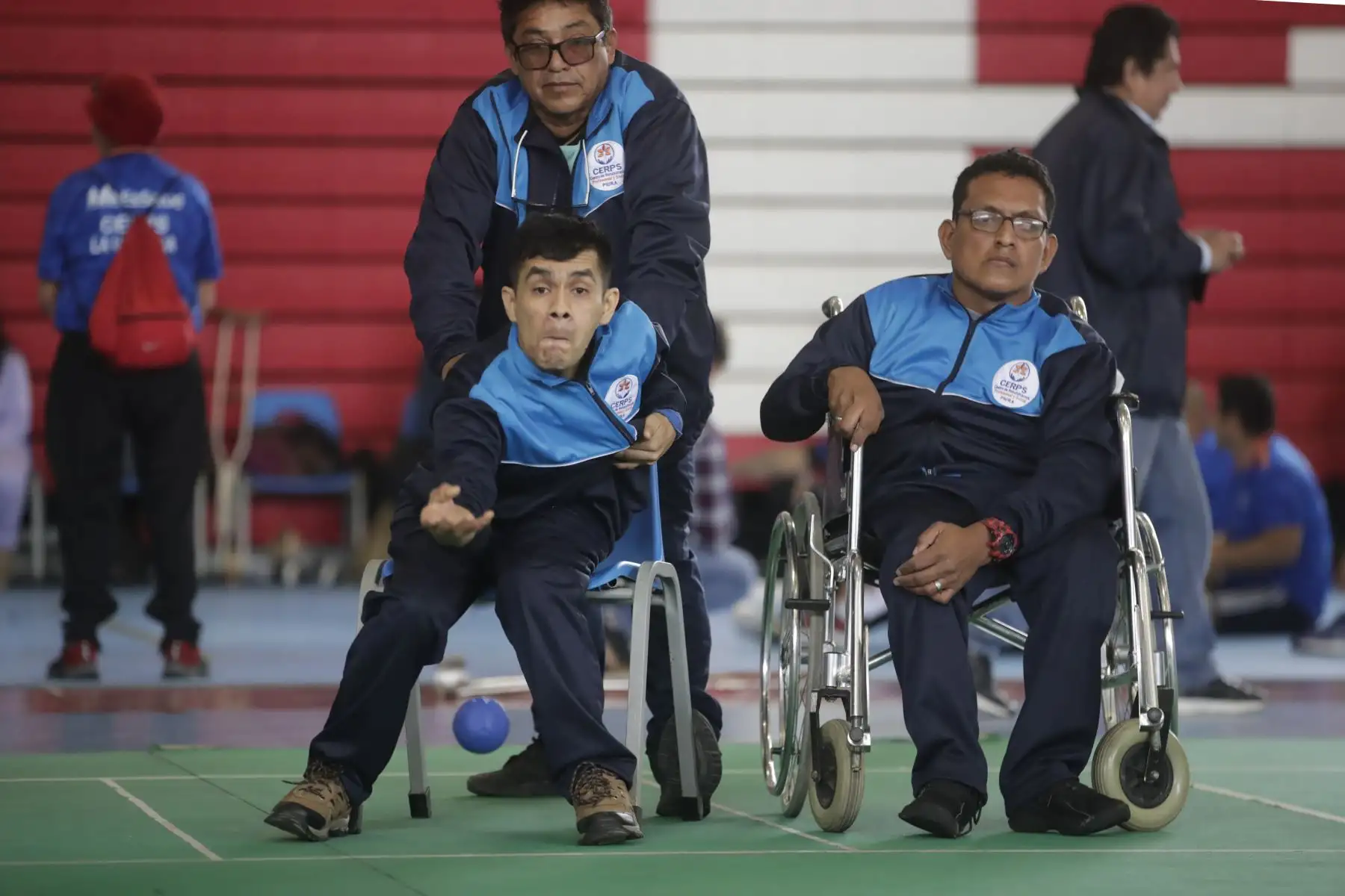 Más de 150 deportistas con discapacidad de Essalud participaron de torneo amistoso en Legado, Videna de San Luis.

Foto: ANDINA/Juan Carlos Guzmán Negrini