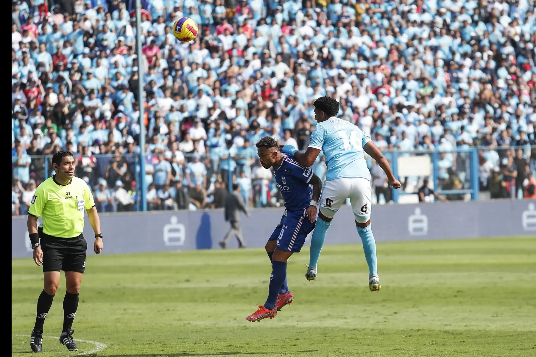 Sporting Cristal choca ante Carlos Mannucci en la última fecha del Torneo Clausura de la Liga 1, en el Estadio Alberto Gallardo. Foto: ANDINA/Renato Pajuelo