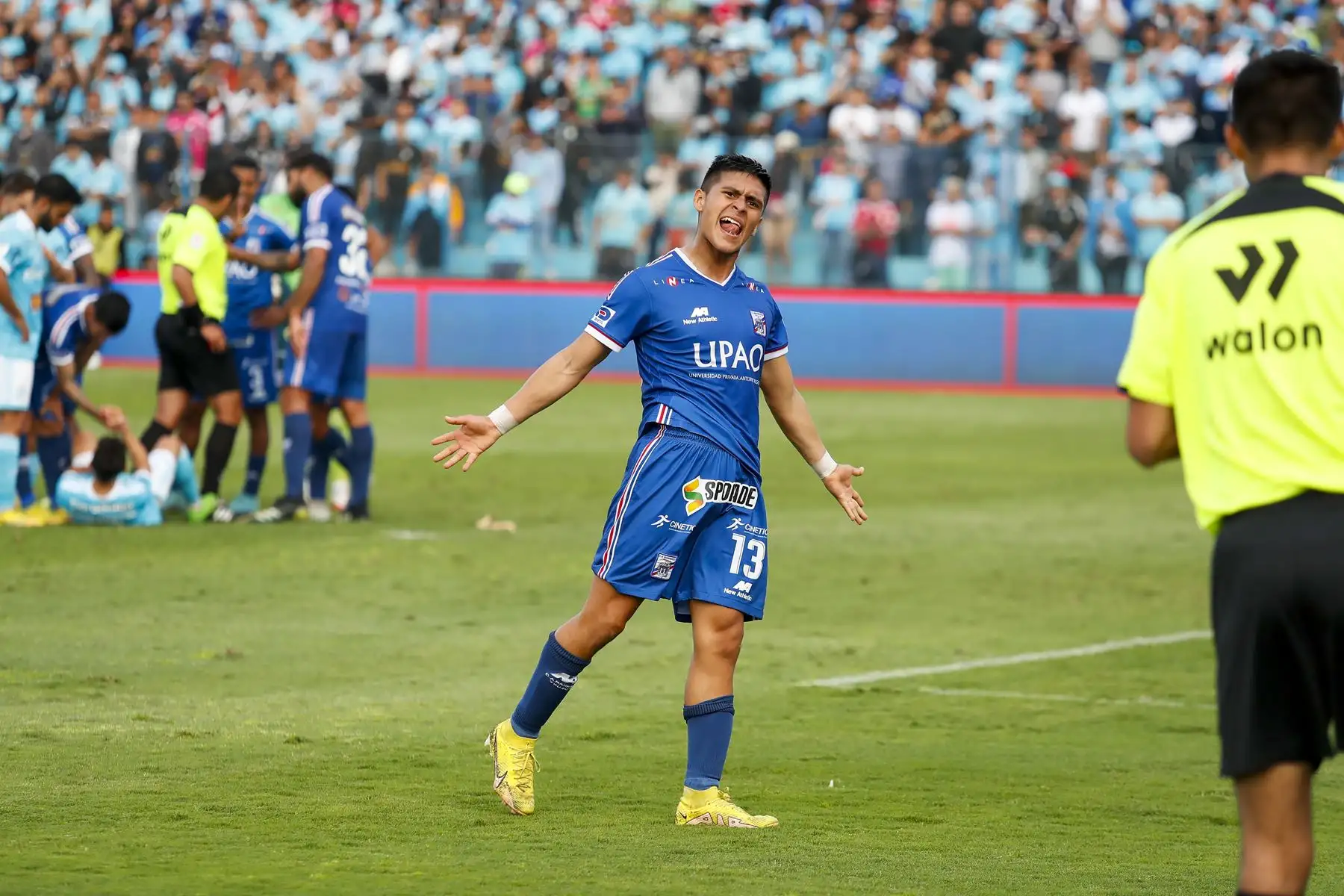 Sporting Cristal choca ante Carlos Mannucci en la última fecha del Torneo Clausura de la Liga 1, en el Estadio Alberto Gallardo. Foto: ANDINA/Renato Pajuelo