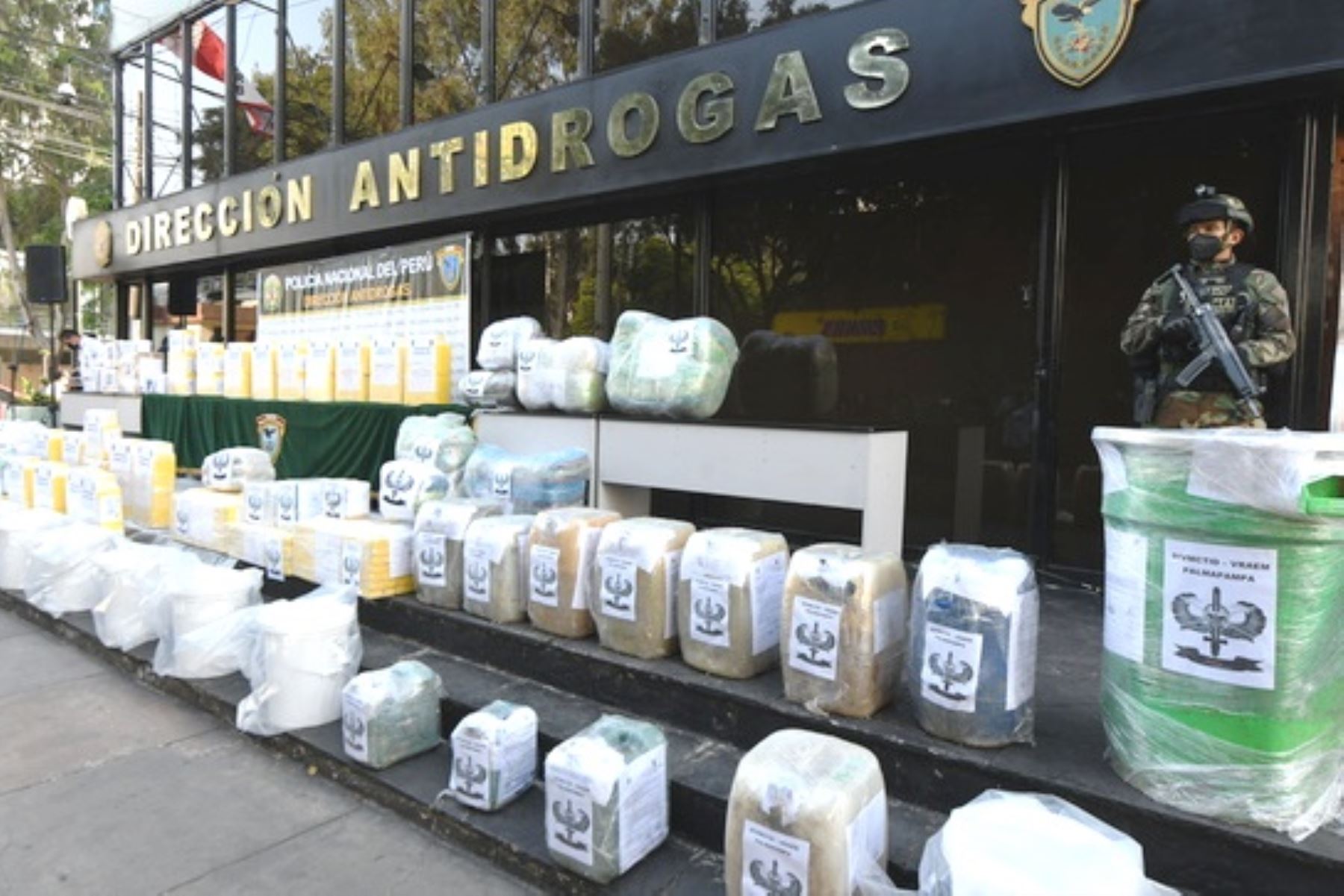 Dirandro decomisó más de 28 toneladas de droga en los últimos 100 días. Foto: ANDINA/Difusión.