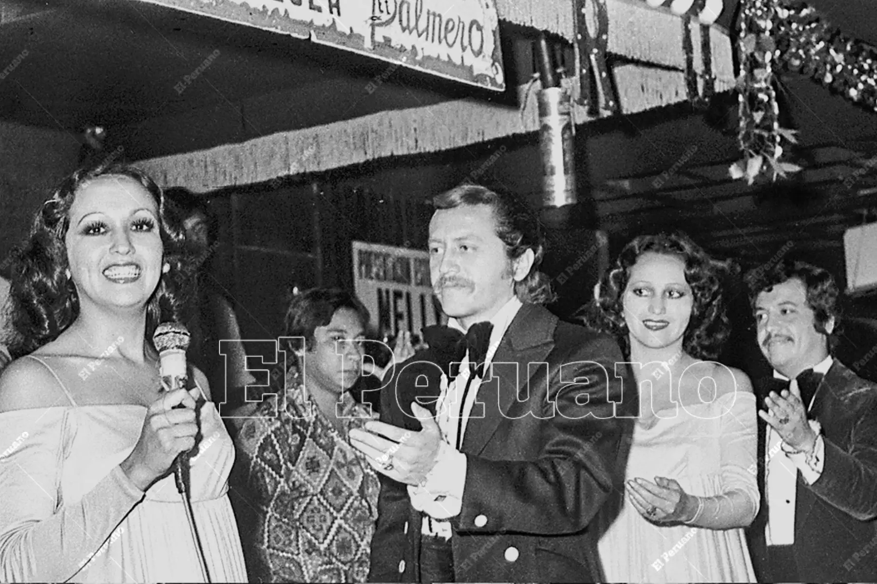 Lima - 1974 / Conjunto criollo Los Hermanos Zañartu en la peña El Palmero. Foto: Archivo Histórico de El Peruano / Jorge Sedano