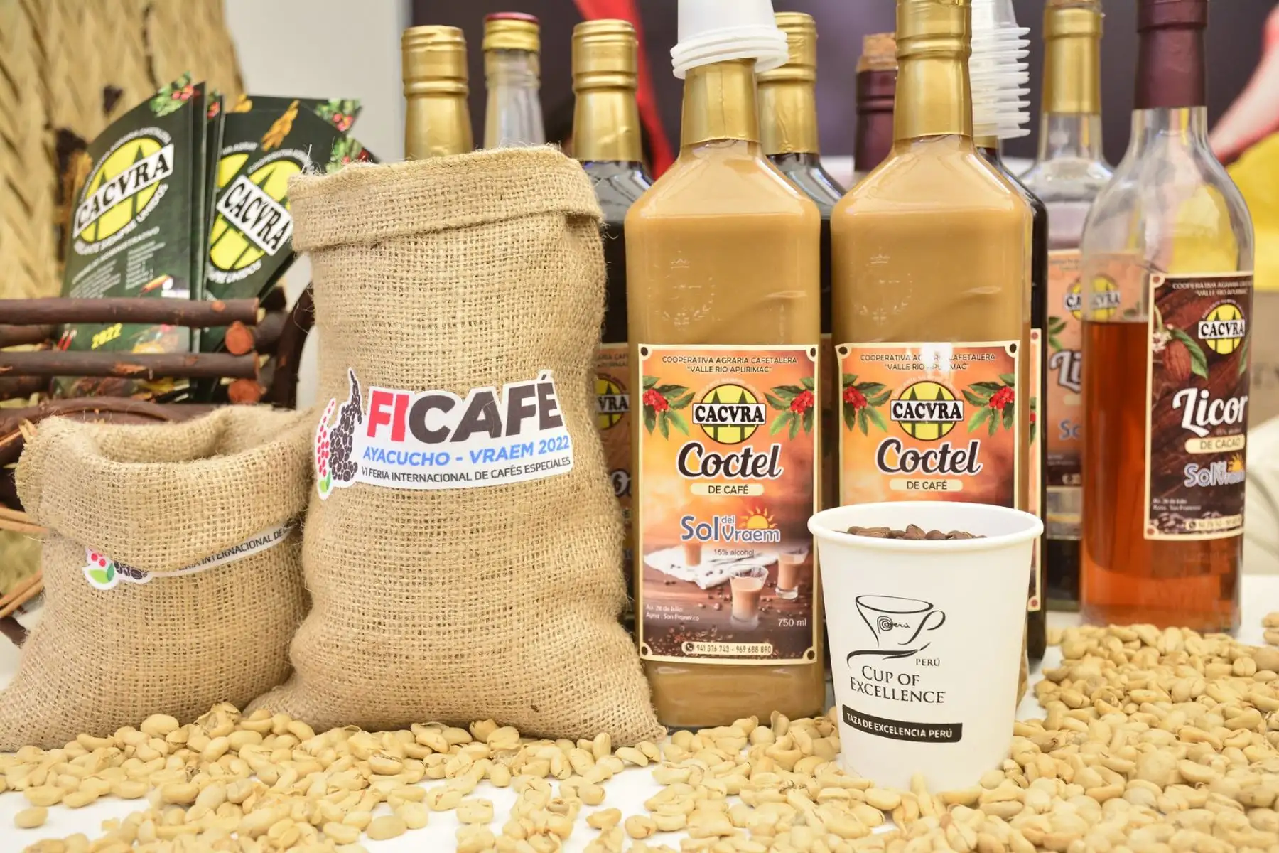 El ministro de Comercio Exterior y Turismo, Roberto Sánchez, clausuró la VI Feria Internacional de Cafés Especiales-FICAFÉ 2022, que se desarrolló en la región Ayacucho. Foto: ANDINA/Mincetur