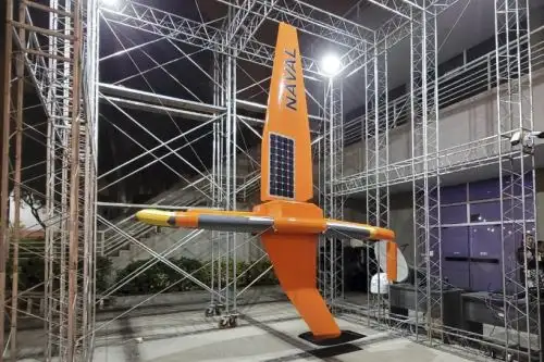 Prototipo de velero sin tripulante de la Marina de Guerra del Perú mide 4 metros de largo y 3 metros de altura. ANDINA/ Marina de Guerra del Perú