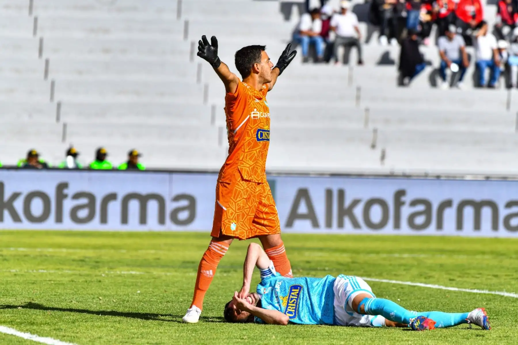Melgar FC derrotó 2 a 0 a Sporting Cristal en partido de ida en Arequipa.

Foto:Cortesía Diego Ramos