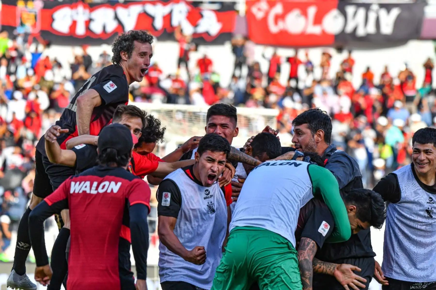 Melgar FC derrotó 2 a 0 a Sporting Cristal en partido de ida en Arequipa.

Foto:Cortesía Diego Ramos