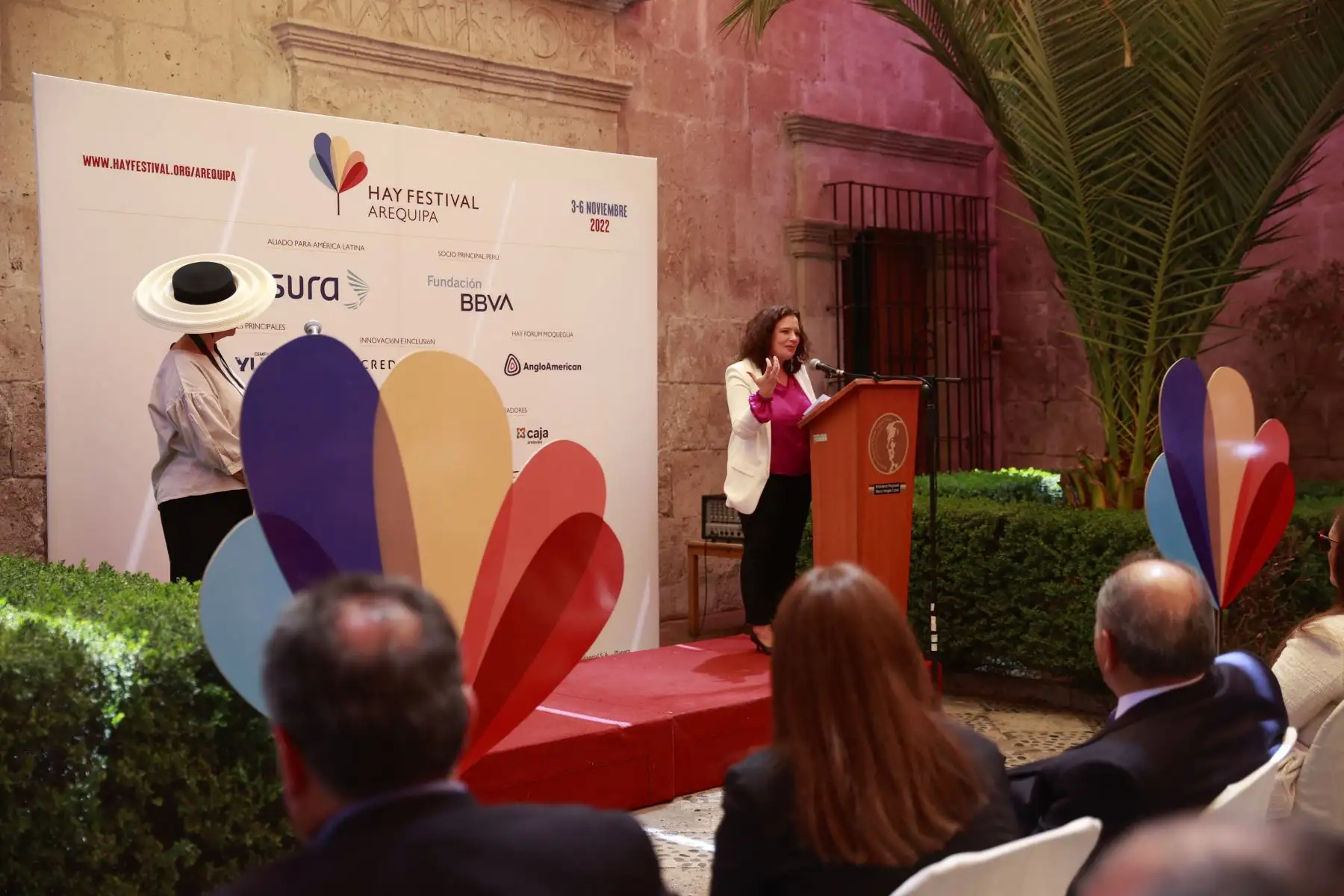 Cristina Fuentes La Roche directora general del Hay Festival Arequipa, celebra su octava edición. Del 3 al 6 de noviembre. Foto: ANDINA/ Melina Mejía Cristina Fuentes La Roche directora general del Hay Festival Arequipa, celebra su octava edición. Del 3 al 6 de noviembre. Foto: ANDINA/ Melina Mejía