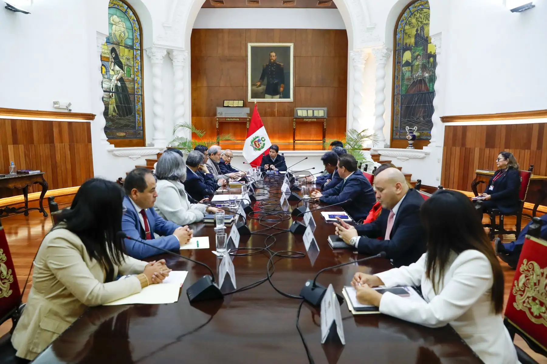 El presidente Pedro Castillo recibe en Palacio de Gobierno a un grupo de gobernadores regionales electos tras los comicios del pasado 2 de octubre. Foto: ANDINA/ Prensa Presidencia