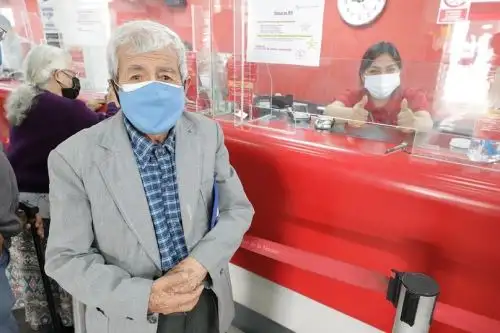 El subsidio económico se entrega de forma excepcional y por única vez a 4.2 millones de personas mayores de edad en situación de vulnerabilidad económica para afrontar el alza de precios de los alimentos.