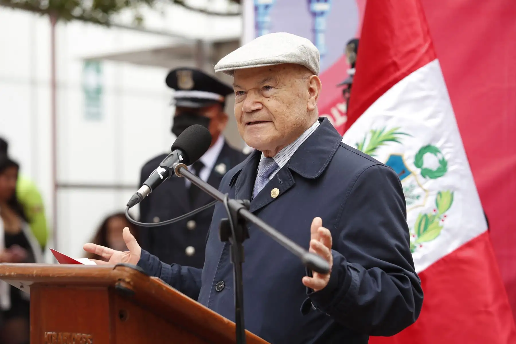 El Dr. Iván Rodríguez Chávez, rector de la URP, participa en la inauguración de la Feria de Libro Ricardo Palma que se desarrolla en el Parque Kennedy de Miraflores. Foto: ANDINA/Renato Pajuelo