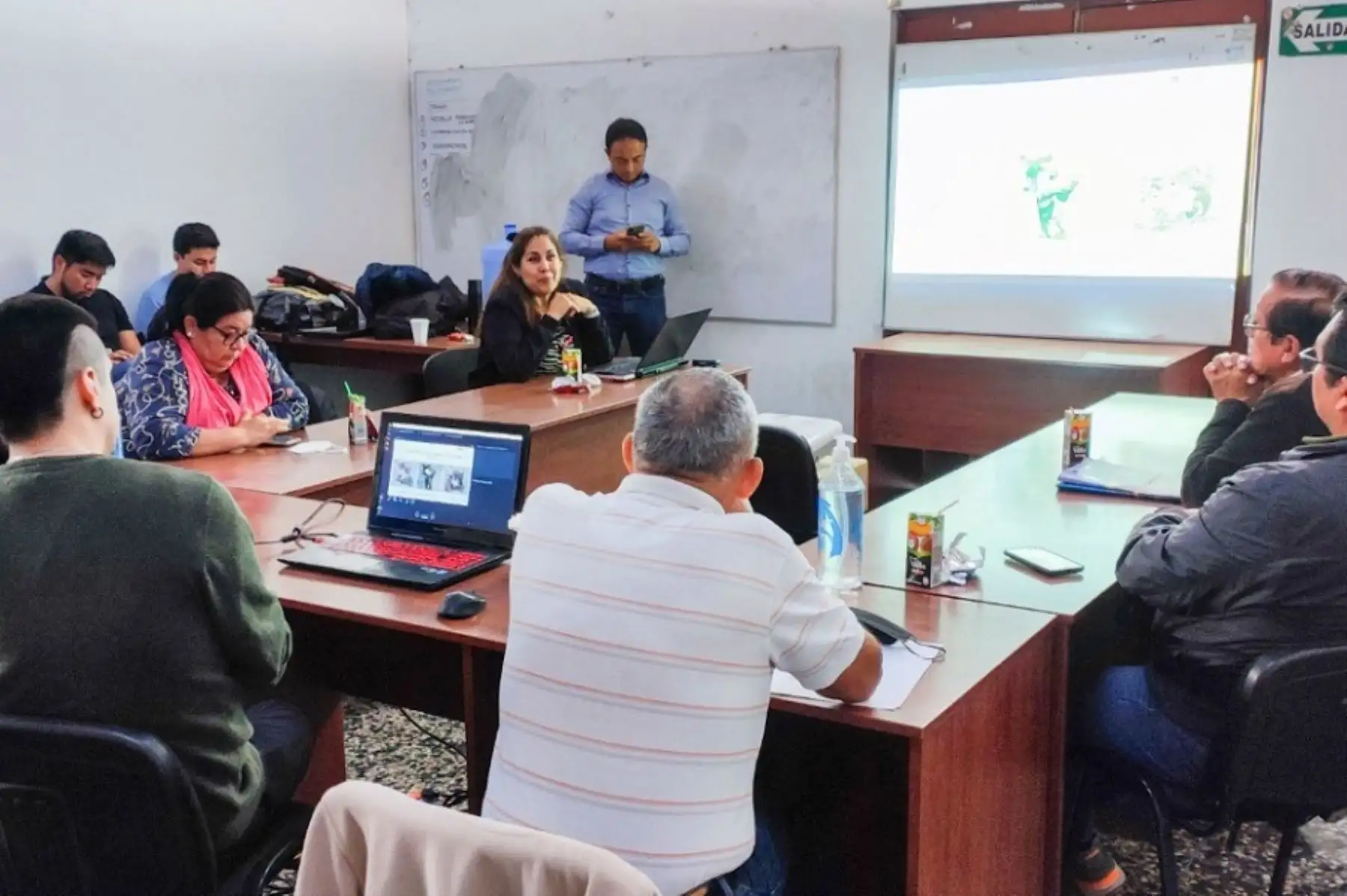 Los pobladores de la provincia de Chiclayo tienen la oportunidad de proponer y priorizar proyectos de inversión que requieren sus comunidades, a través planes urbanos que el Ministerio de Vivienda, Construcción y Saneamiento y la municipalidad provincial de Chiclayo vienen elaborando.