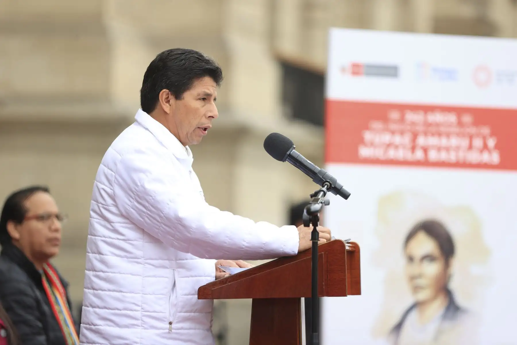 El presidente de la República, Pedro Castillo Terrones, participó en la actividad “La Cultura nos une: 242° aniversario de la rebelión de Túpac Amaru II y Micaela Bastidas”. El mandatario estuvo acompañado del Premier, Aníbal Torres Vásquez; y la ministra de Cultura, Betssy Chávez Chino. Foto: ANDINA/ Prensa Presidencia