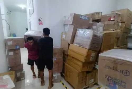 Ante la presencia de hidrocarburos en las aguas de la quebrada Cuninico, en la región Loreto, el Ministerio de Salud, a través de la Dirección General de Gestión del Riesgo de Desastres y Defensa Nacional en Salud, movilizó 1,350 kilos de medicamentos para brindar atención a la población que resultase afectada por exposición a hidrocarburos.