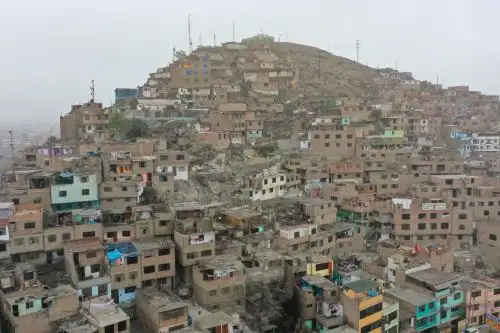 Algunas zonas de distritos como Villa El Salvador, Chorrillos, Villa María del Triunfo, Ventanilla, Carabayllo, San Juan de Lurigancho y Ate serían las más afectadas por la mala calidad del suelo. Foto: MVCS