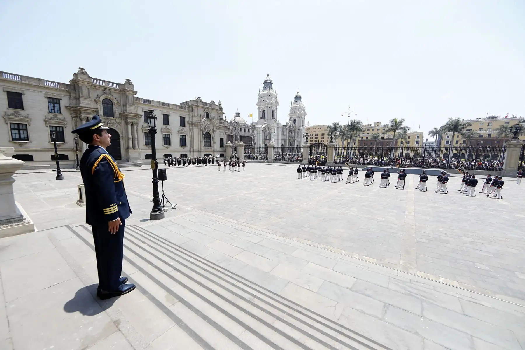 La Marina de Guerra del Perú encabezó esta mañana el tradicional Cambio de Guardia en Palacio de Gobierno. Foto: ANDINA/Prensa Presidencia