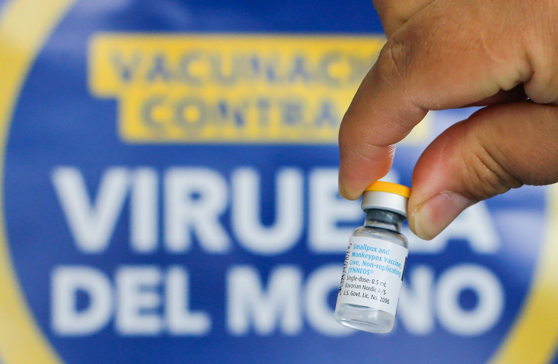 Ministerio de Salud invoca a los pacientes con VIH se vacunen contra la viruela del mono. Foto: Andina