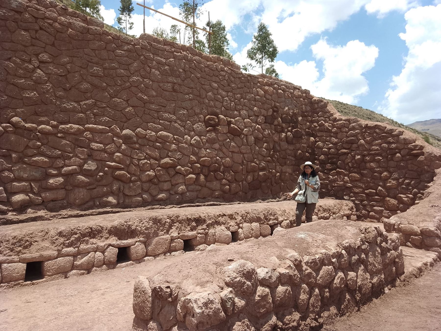 Conoce Wayna Tauqaray, el sitio arqueológico que se ubica en el distrito de San Sebastián, en Cusco, y que destaca por sus asombrosas colcas de origen incaico. Foto: Gladys Mamani