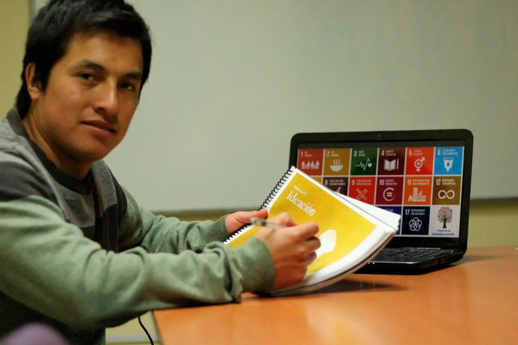 A través del programa ProInnóvate, a la fecha se han otorgaron becas para 25 programas especializados.