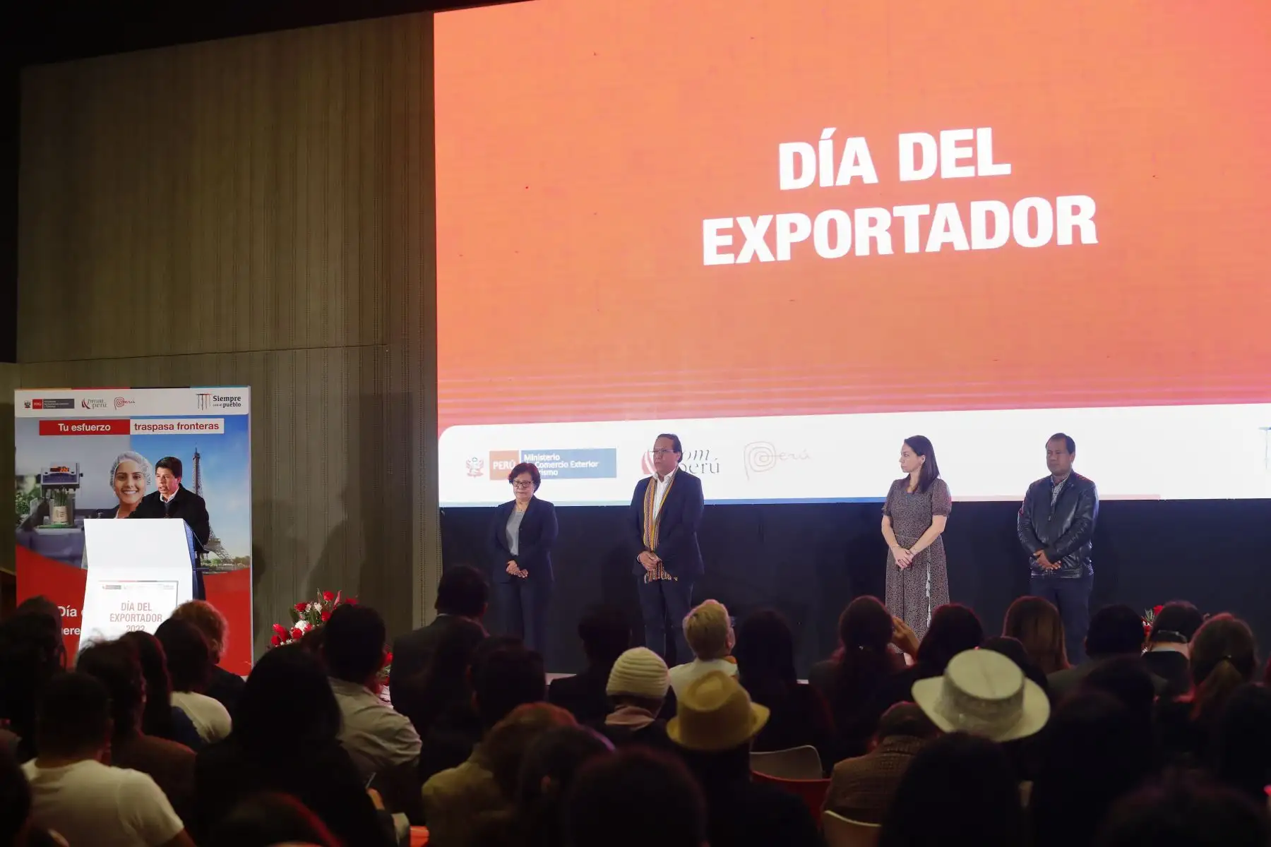 Presidente de la República, Pedro Castillo, lidera la ceremonia por el “Día del Exportador”. Foto: ANDINA/ Prensa Presidencia