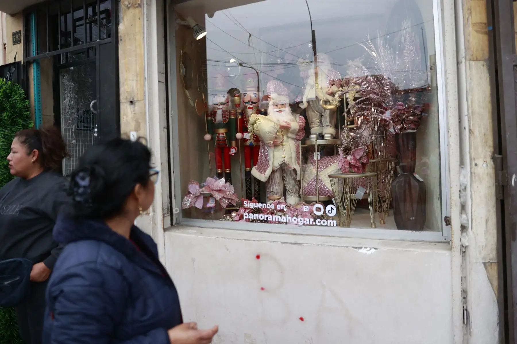 En tiendas y comercio ambulatorio, las ventas navideñas van creciendo. Foto: ANDINA/Melina Mejía