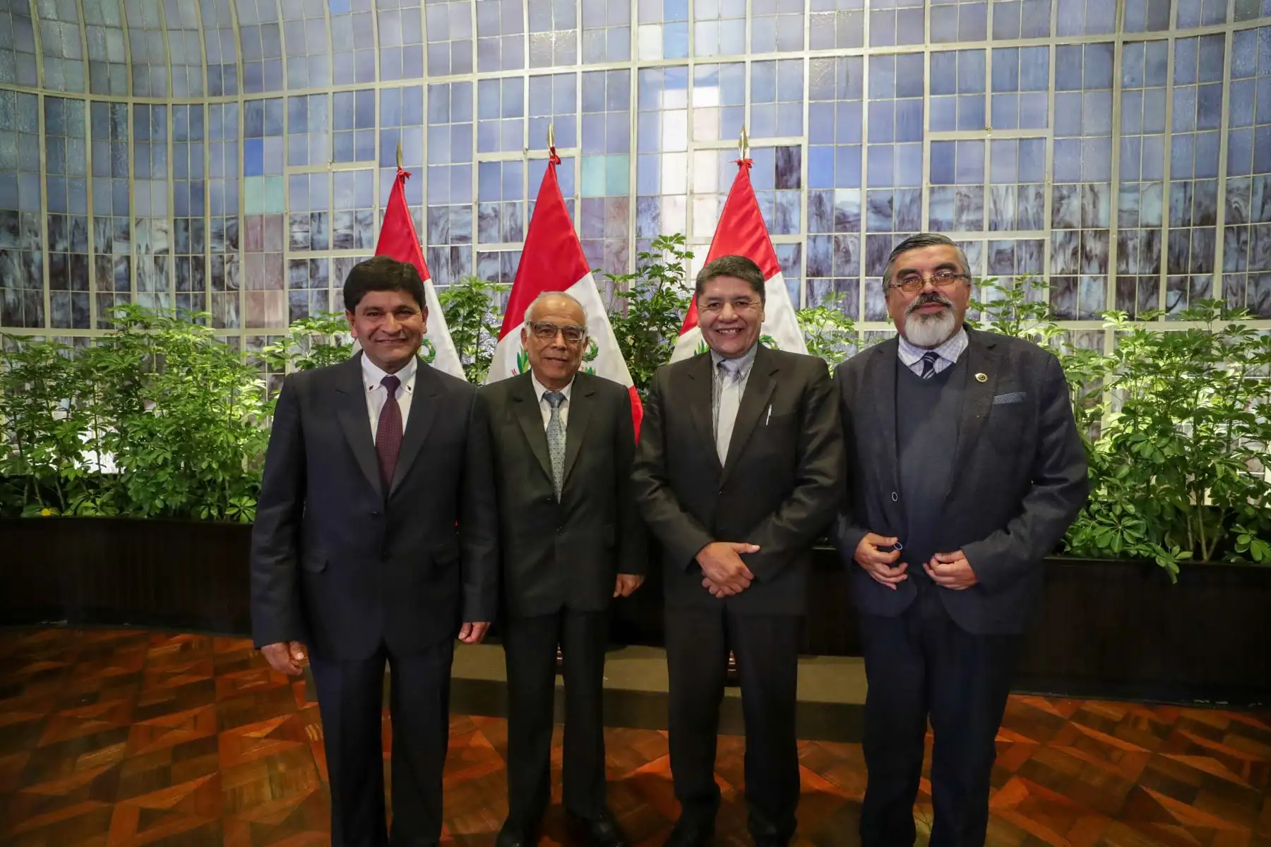 En Palacio de Gobierno, el premier Aníbal Torres, junto con ministros de Estado, acompañan al presidente Pedro Castillo en el encuentro con alcaldes electos de la región Arequipa.

Foto:ANDINA/PCM