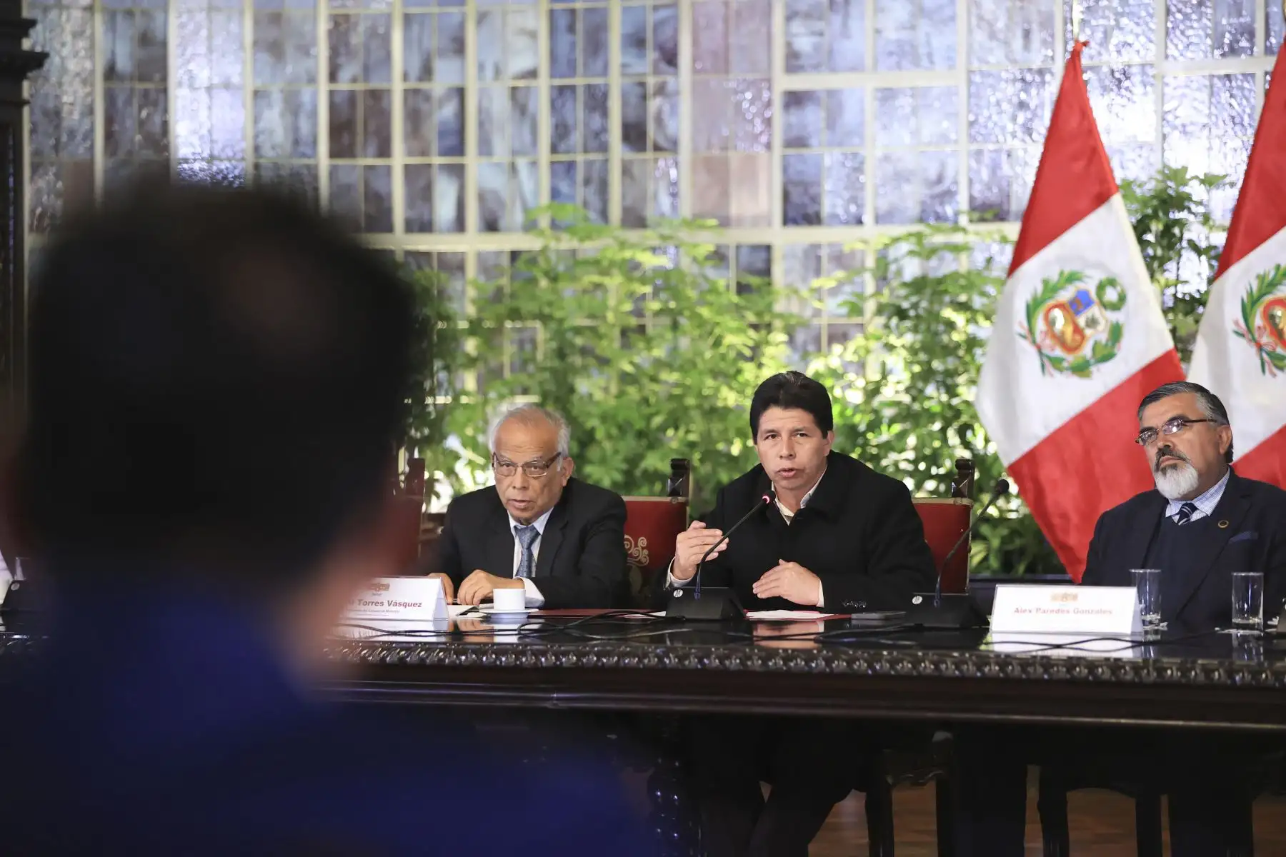 Presidente de la República, Pedro Castillo, sostuvo encuentro con ministros de Estado y alcaldes electos de la región Arequipa

Foto: ANDINA/Presidencia