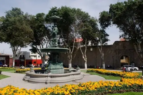 La hermosa plaza de Armas de Moquegua. INTERNET/Medios
