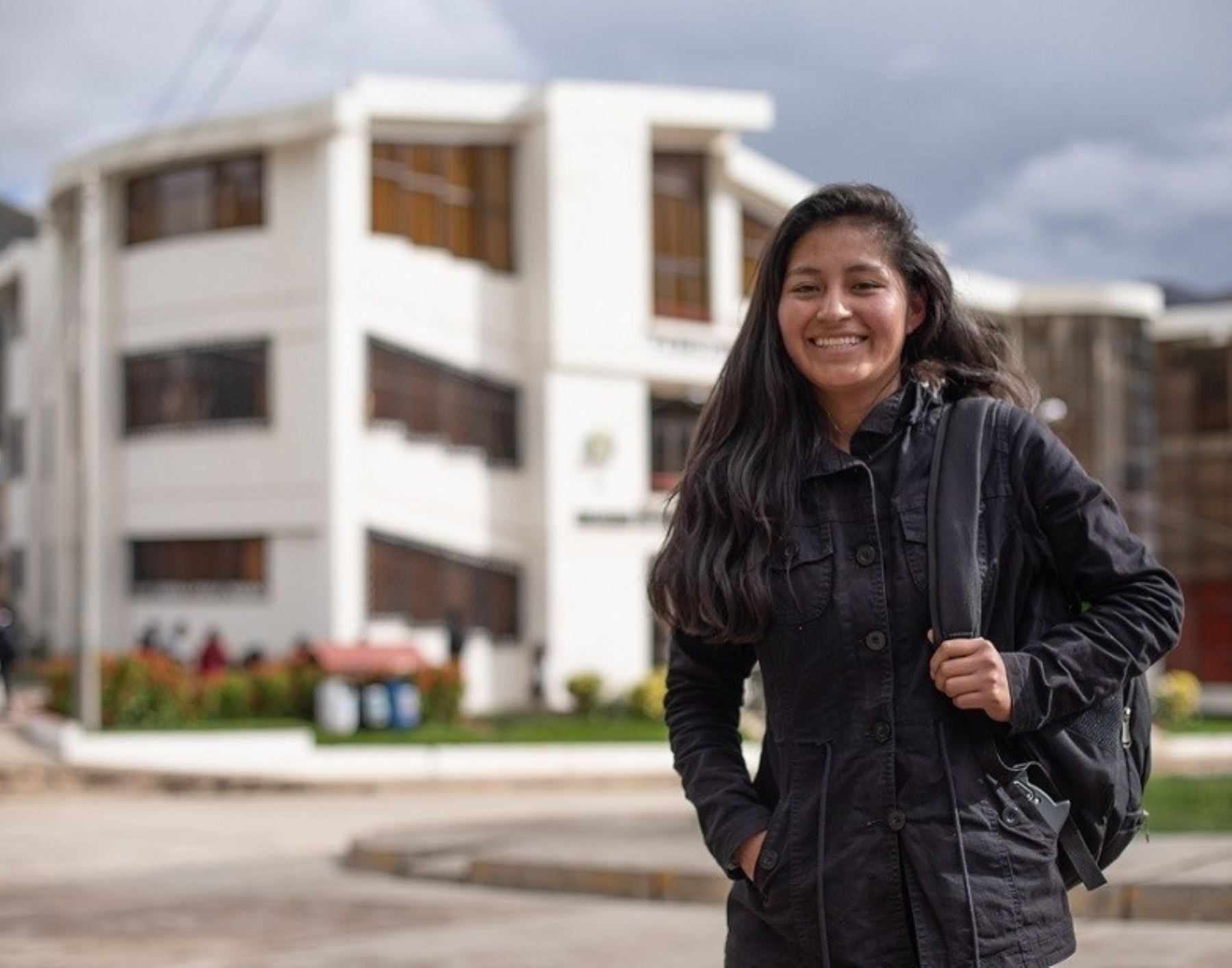 La Universidad Nacional de Huancavelica anunció que tomará un examen de admisión exclusivo para los escolares que este año terminan el quinto de secundaria. El examen se realizará el 11 de diciembre. ANDINA/Difusión