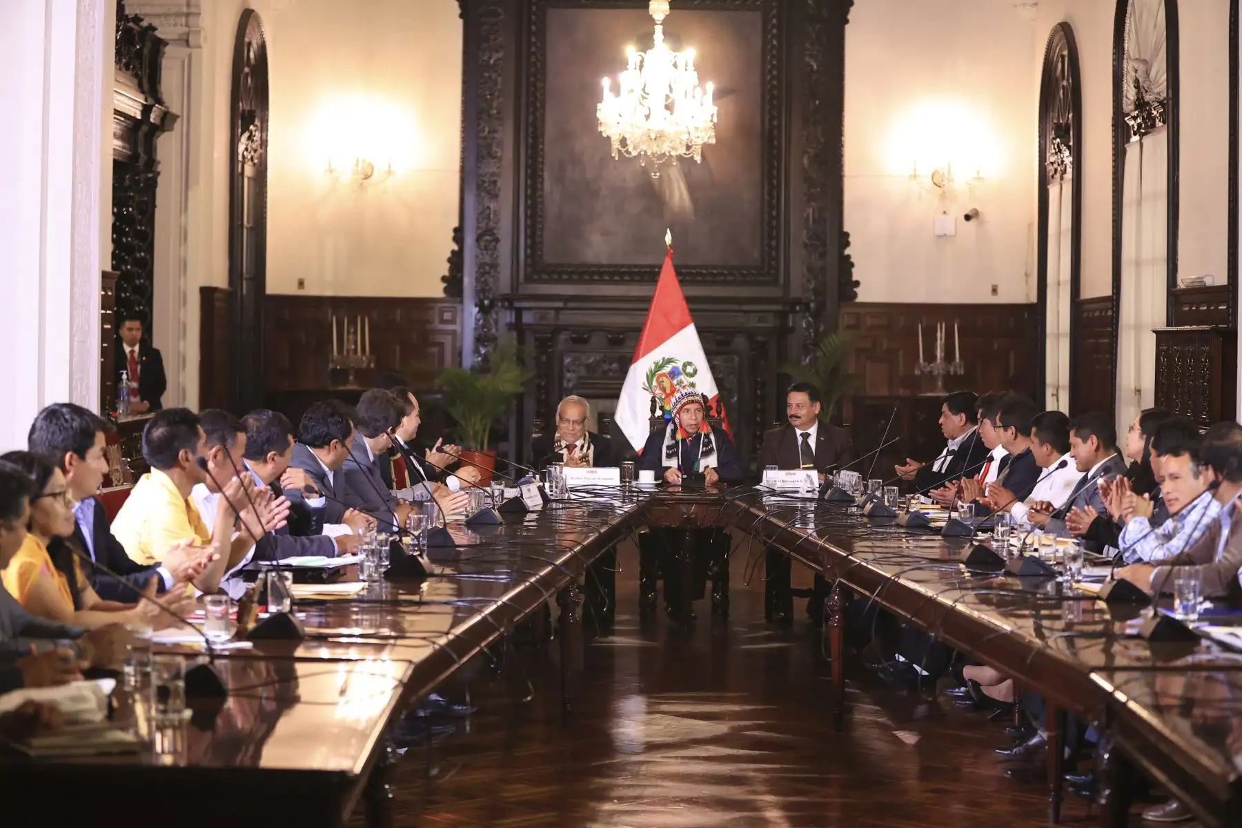 Presidente Pedro Castillo sostuvo reunión con alcaldes electos de la región Pasco. Foto: ANDINA/Prensa Presidencia
