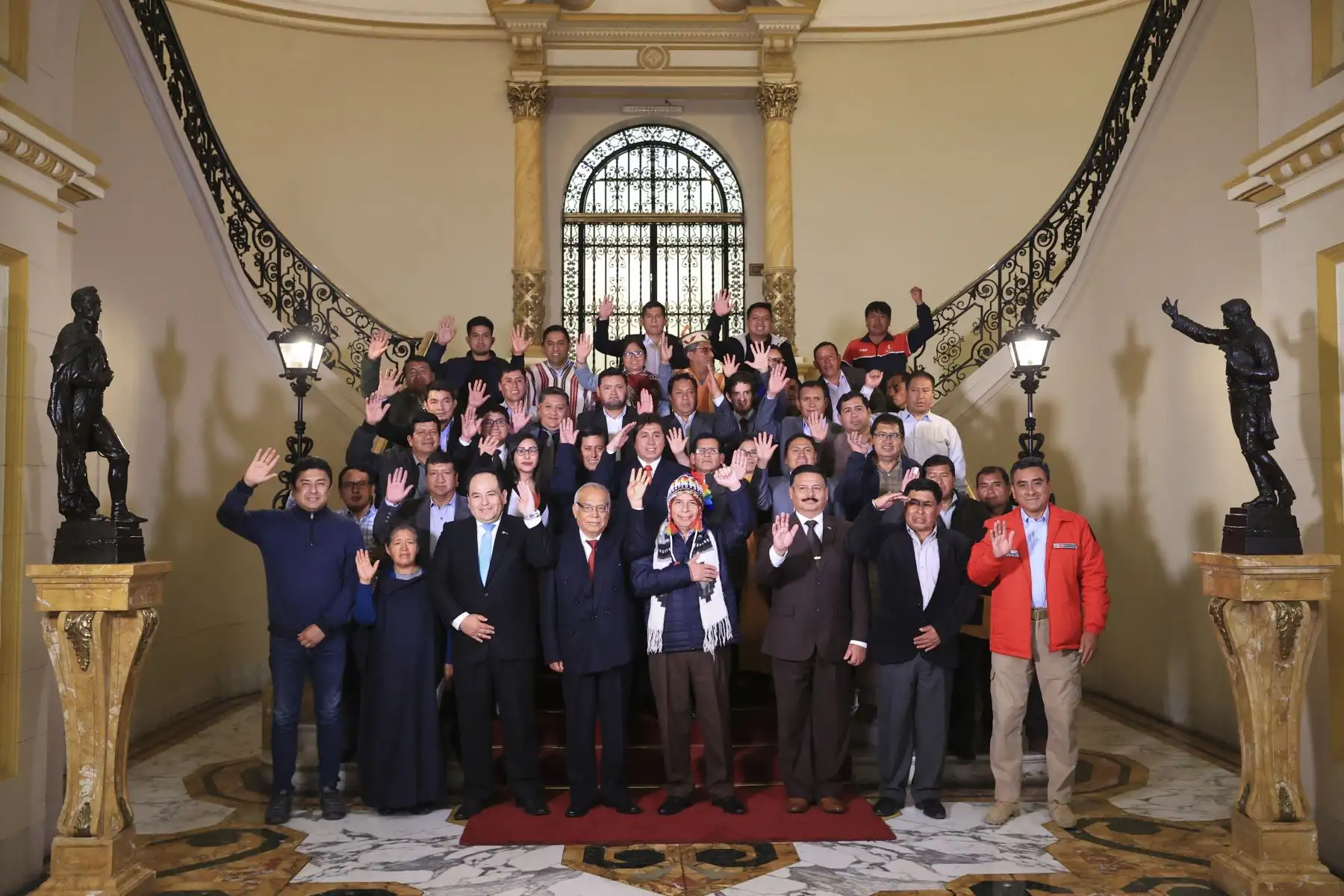 Presidente Pedro Castillo sostuvo reunión con alcaldes electos de la región Pasco. Foto: ANDINA/Prensa Presidencia