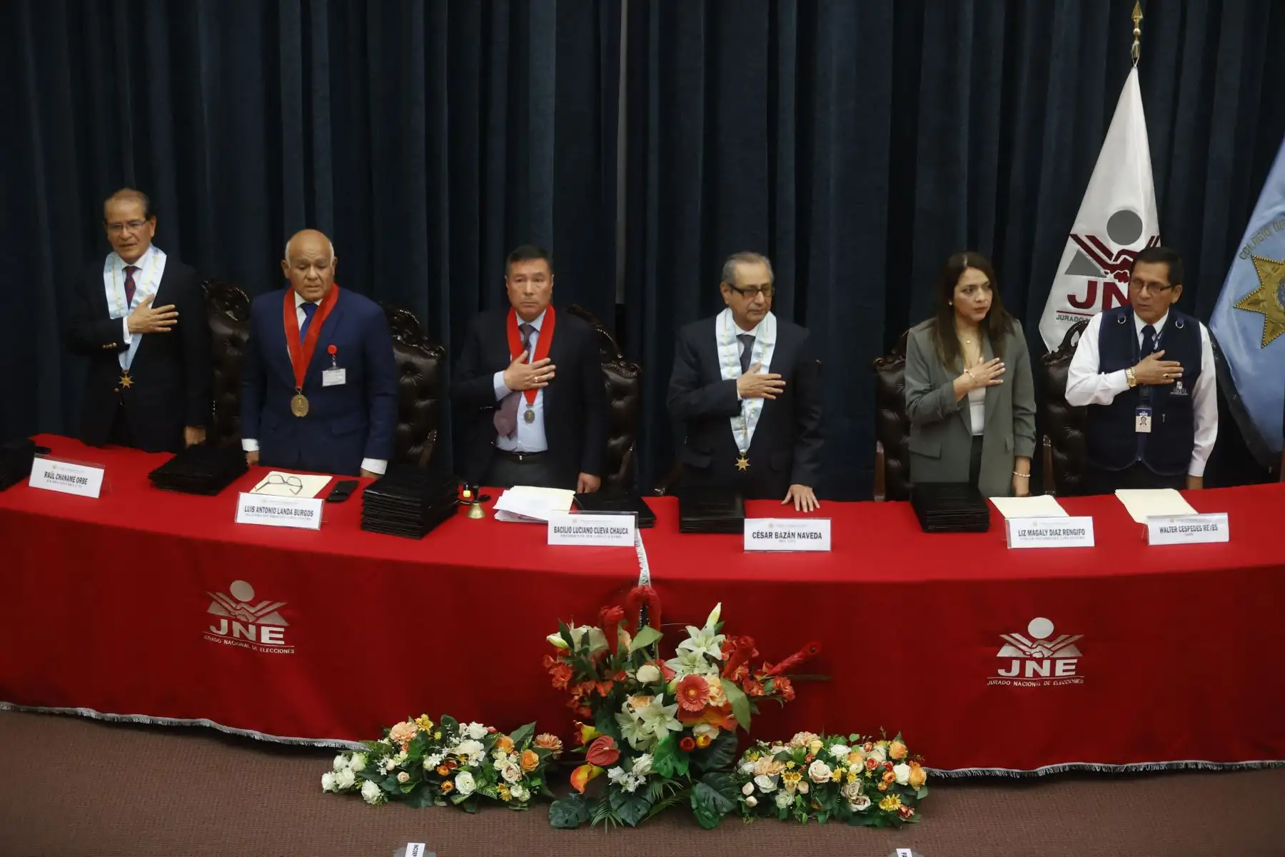 Ceremonia de entrega de credenciales al alcalde y regidores de la Municipalidad Metropolitana de Lima, electas en los comicios municipales de este año para el periodo de gobierno 2023-2026. Foto: ANDINA/ Vidal Tarqui