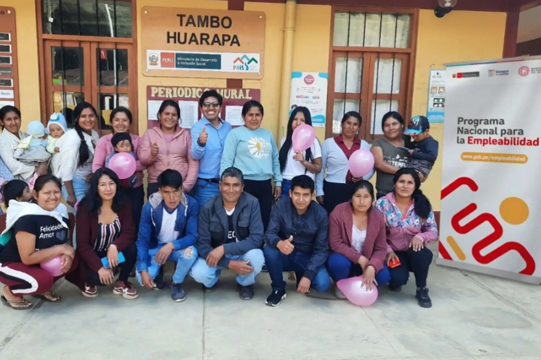 Ministerio de Trabajo y Promoción del Empleo, a través del Programa Nacional para la Empleabilidad, en alianza con el Ministerio de Desarrollo e Inclusión Social, a través de su programa nacional PAIS, capacitan a los pobladores de zonas rurales para que logren desarrollar sus ideas de negocio y generar su propio empleo.