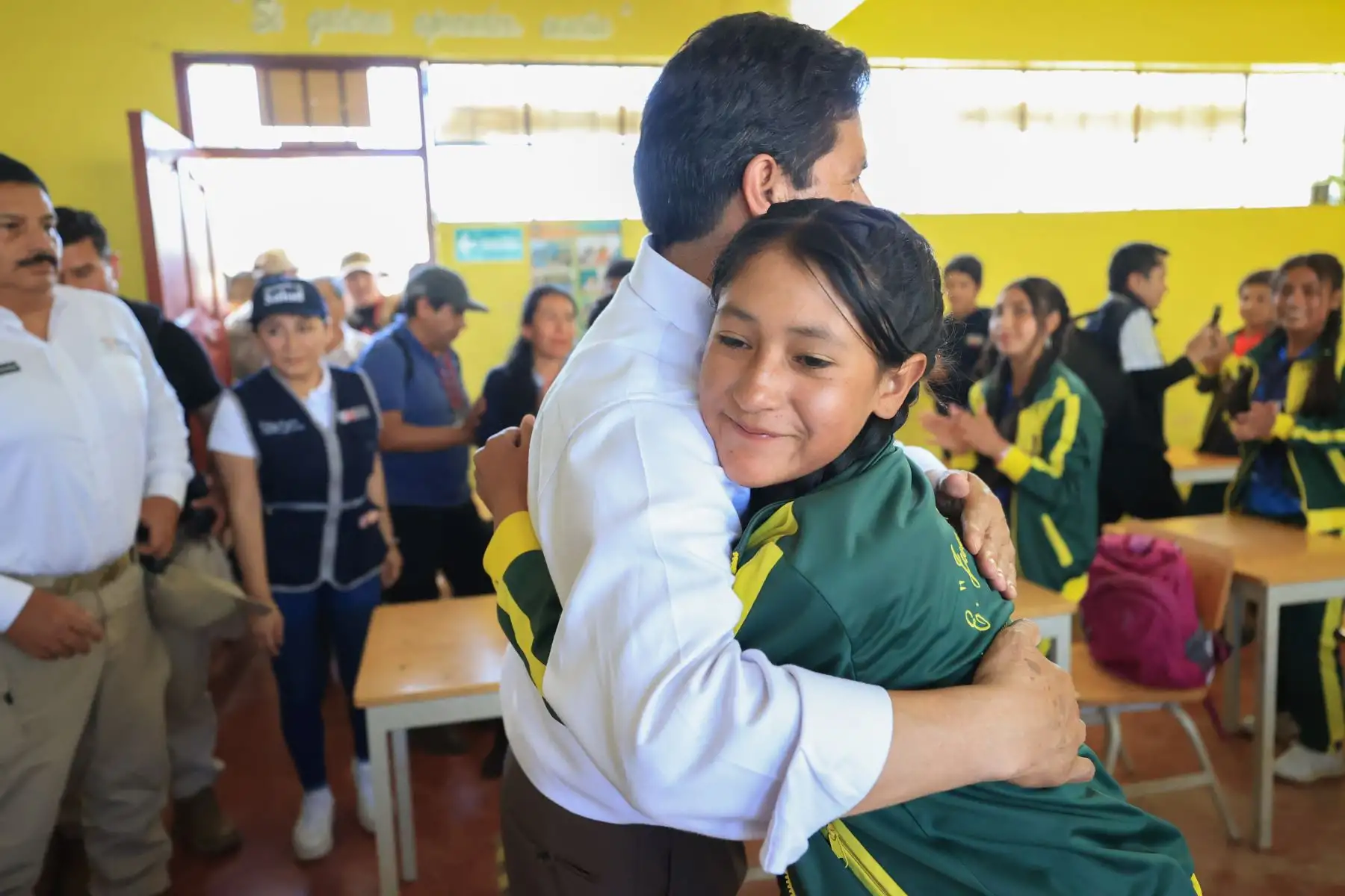 El presidente de la República, Pedro Castillo, visitó colegio Juan Velasco Alvarado del centro poblado de Huangamarca, en la región Cajamarca. Foto: ANDINA/Prensa Presidencia