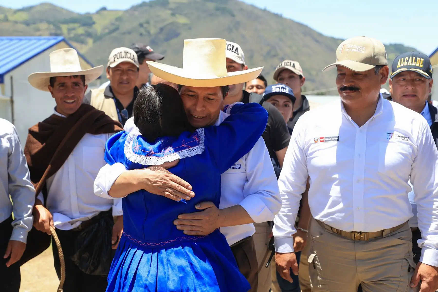 El presidente de la República, Pedro Castillo, visitó colegio Juan Velasco Alvarado del centro poblado de Huangamarca, en la región Cajamarca. Foto: ANDINA/Prensa Presidencia