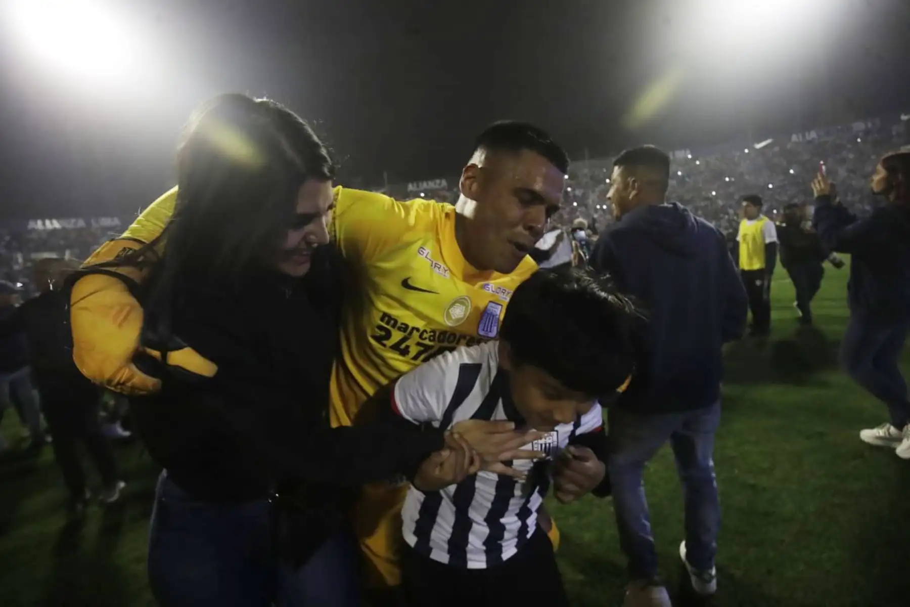 Alianza Lima se lleva la copa de la liga 1 tras vencer a Melgar de Arequipa. Foto: ANDINA/Juan Carlos Guzmán