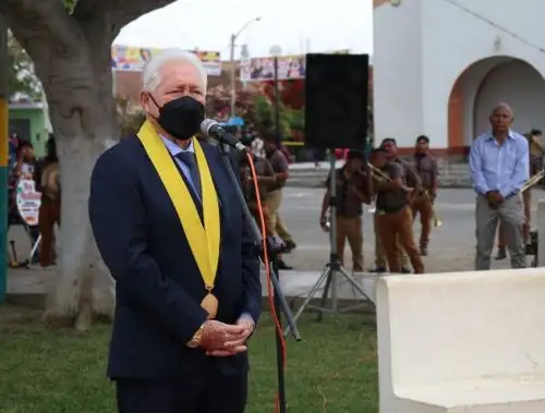 Corte del Santa sentencia a alcalde de Nepeña, Pedro Carranza, por el delito de falsedad genérica.