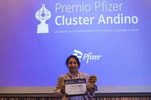 La periodista María Fernández Arribasplata alcanzó el máximo reconocimiento en la única categoría del certamen.