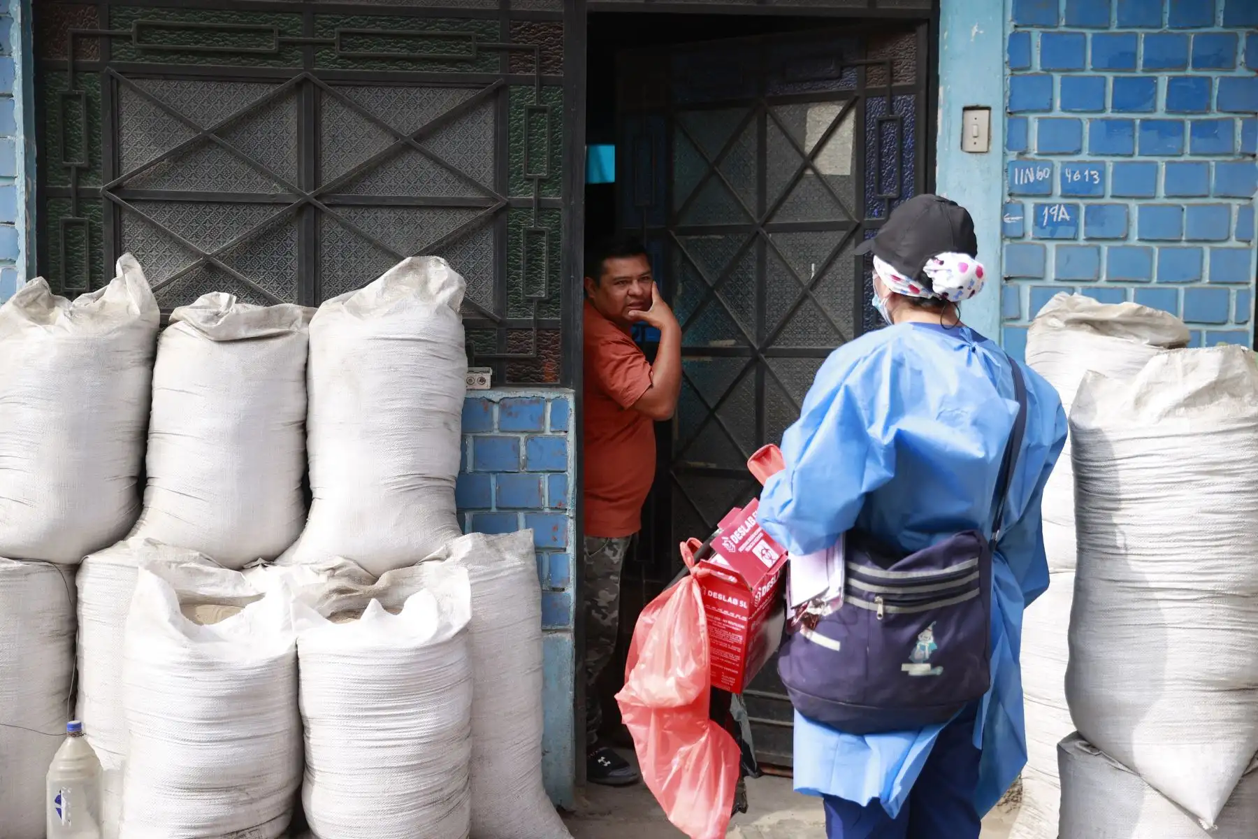 El objetivo es acercar la vacunación a aquellas personas pendientes de completar hasta su 4ta dosis contra la covid-19. Foto : ANDINA/Melina Mejía