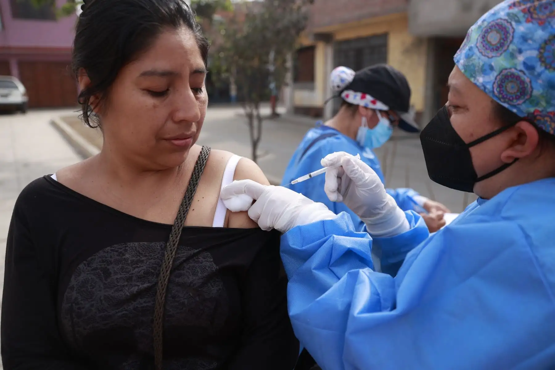 Se busca seguir aumentando el número de vacunados contra el coronavirus. Foto : ANDINA/Melina Mejía