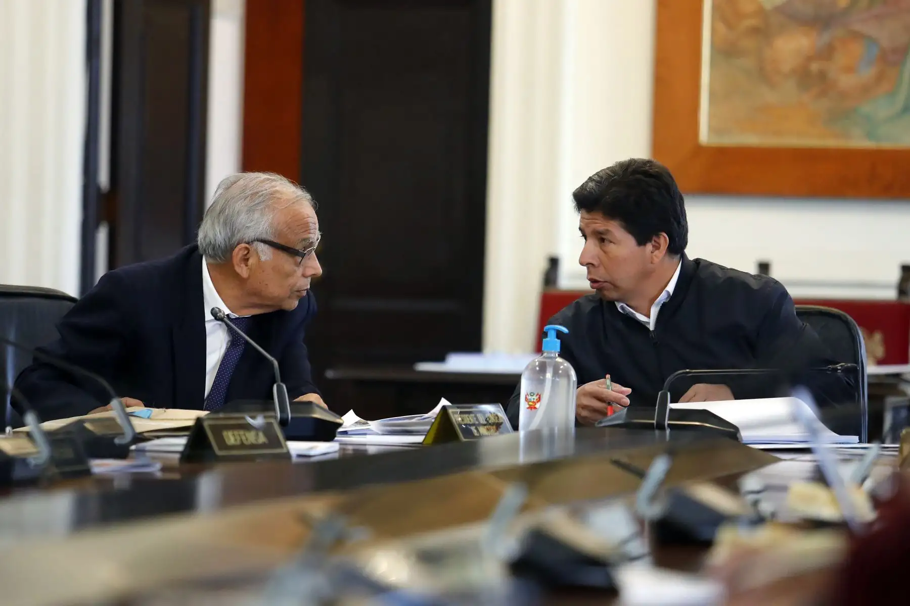 En Palacio de Gobierno, el presidente de la República, Pedro Castillo Terrones, lidera una nueva sesión del Consejo de Ministros.

Foto: ANDINA/Prensa Presidencia