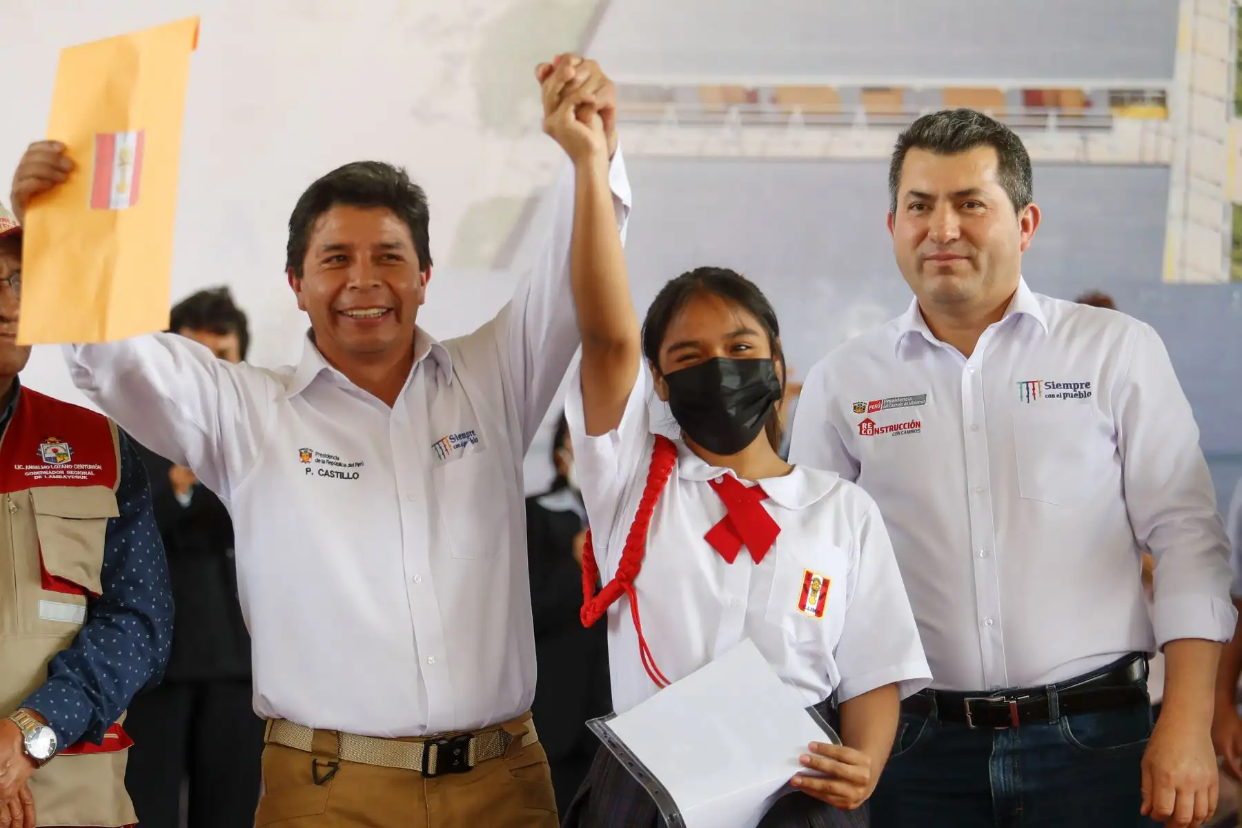 Presidente Pedro Castillo inaugura el Centro de Educación Básica Alternativa – CEBA San Juan, en la región Lambayeque.Foto: ANDINA/Prensa Presidencia