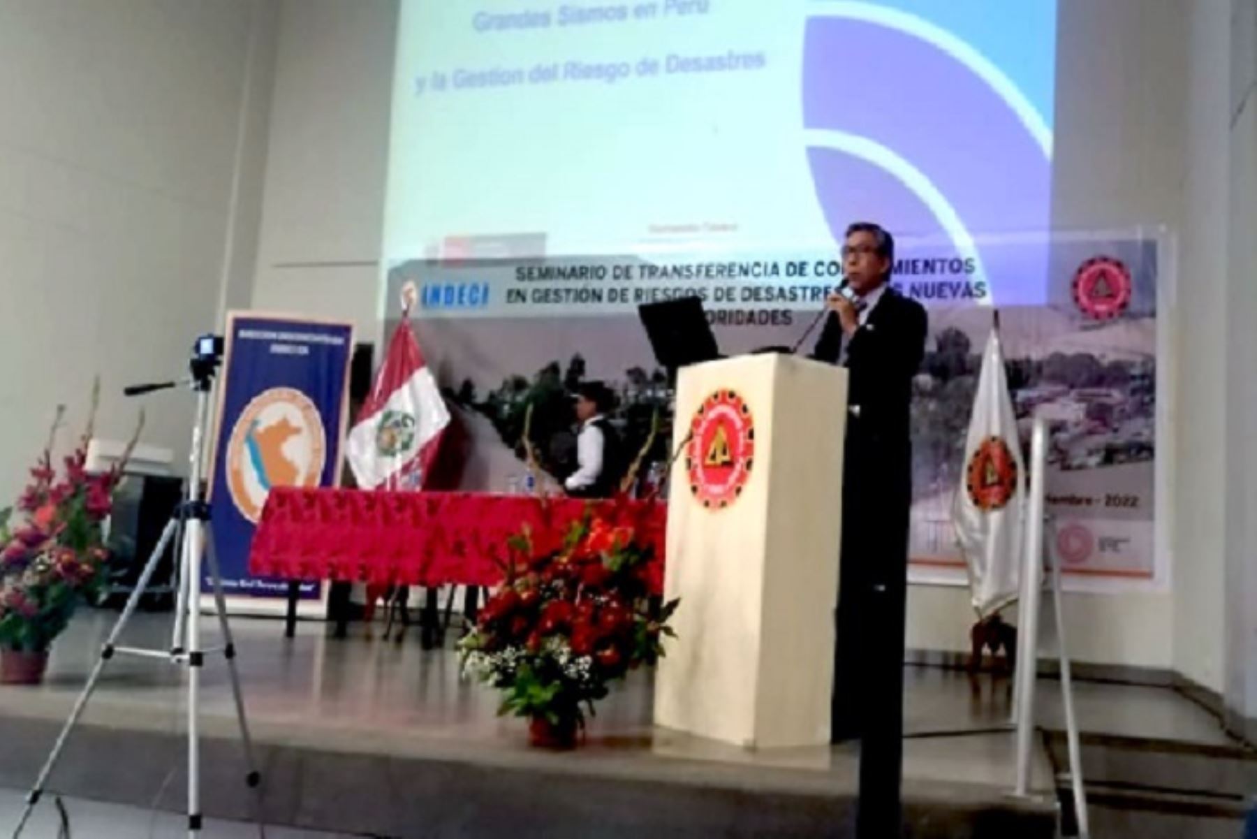 En el seminario con las autoridades electas de Ica también se abordó el tema del Sistema de Alerta Sísmica Peruano (SASPe).