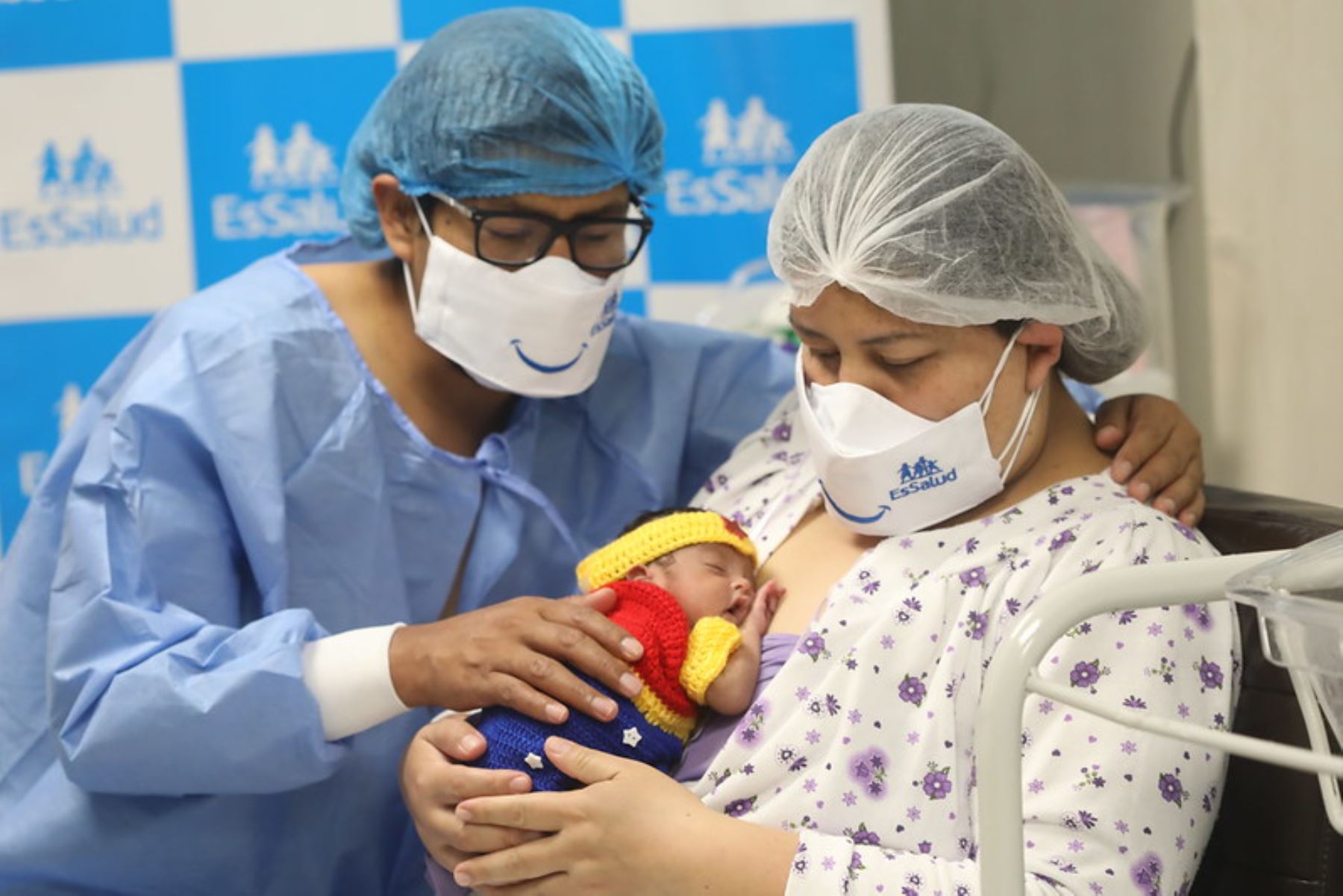 Bebés prematuros que han superado la etapa crítica y que fueron dados de alta por EsSalud. Foto: ANDINA/Difusión
