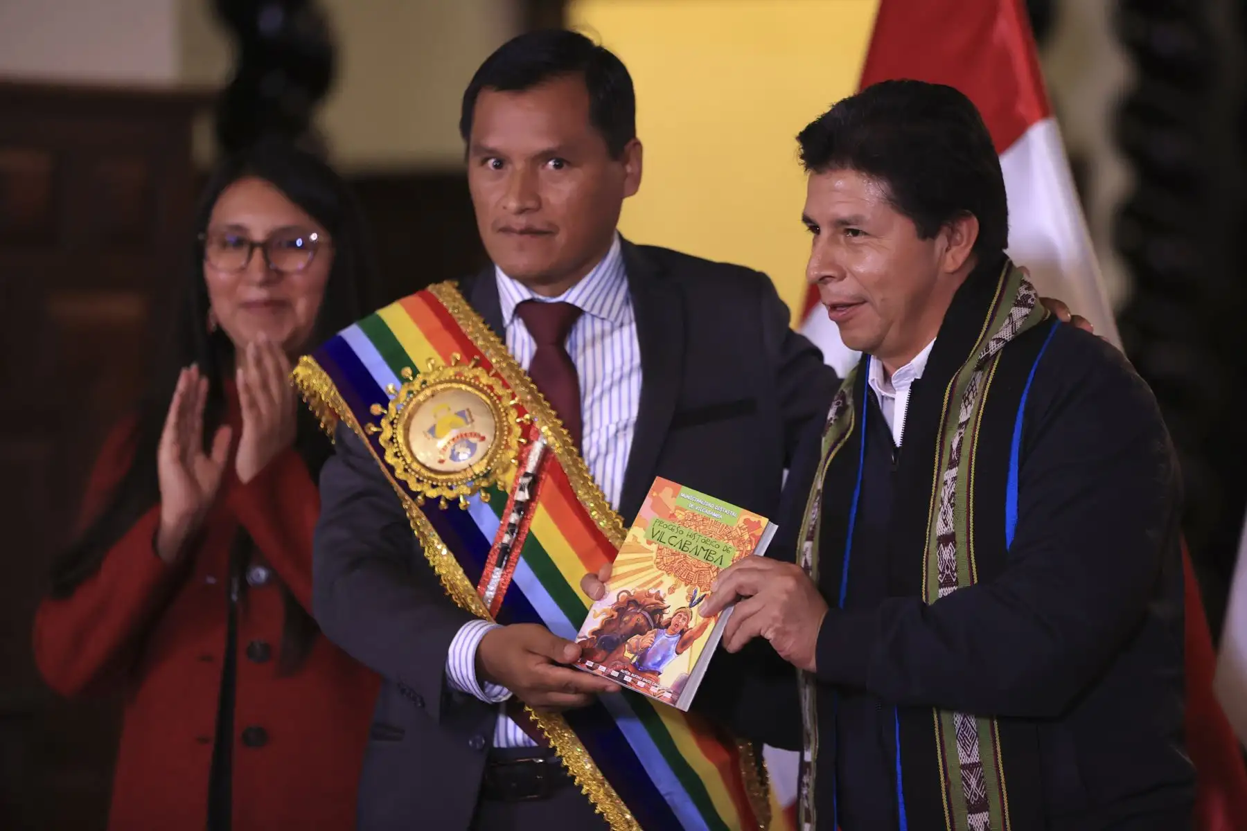 Jefe de Estado, Pedro Castillo participa en la ceremonia de promulgación de la Autógrafa de Ley que declara a Manko Inka como precursor y héroe nacional de la lucha de los pueblos indígenas de América. Foto: ANDINA/Prensa Presidencia
