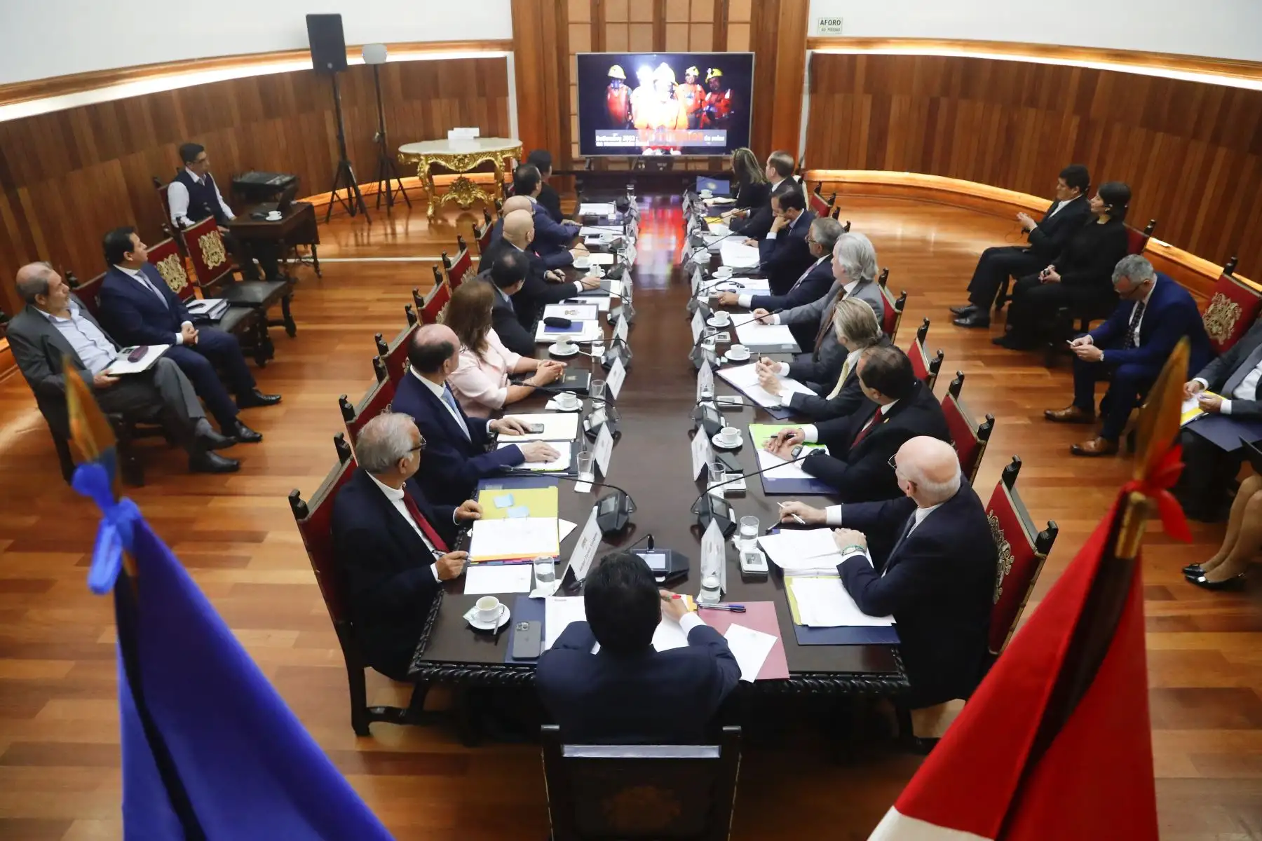 El presidente de la República, Pedro Castillo Terrones, recibe en audiencia a la misión de la Organización de los Estados Americanos (OEA), que ya se encuentra en el país. Foto: ANDINA/ Prensa Presidencia