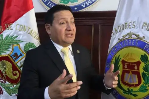 Rafael Velásquez Soriano.