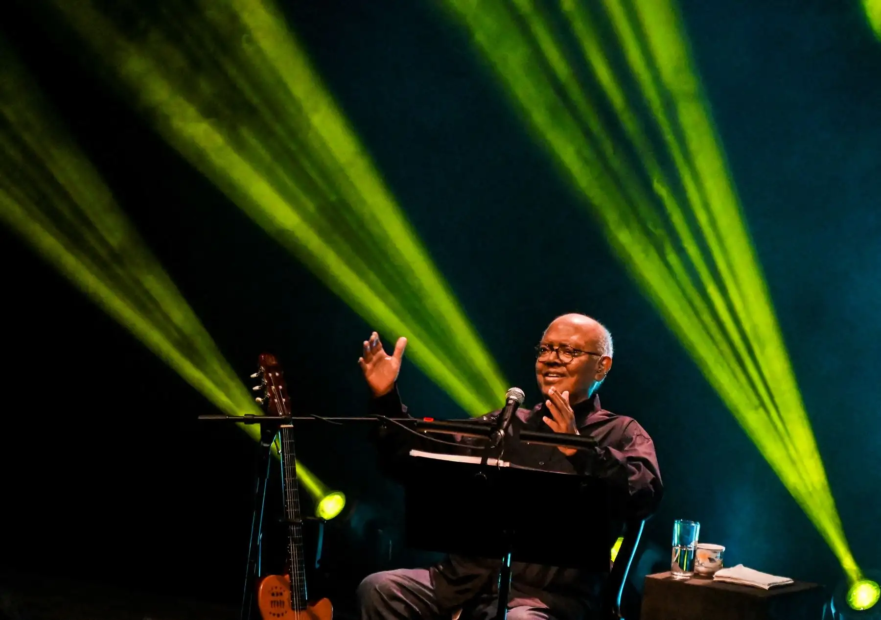 El cantante cubano Pablo Milanés se presenta en la Ciudad Deportiva Coliseo en La Habana, Cuba, el 21 de junio de 2022.Foto: AFP